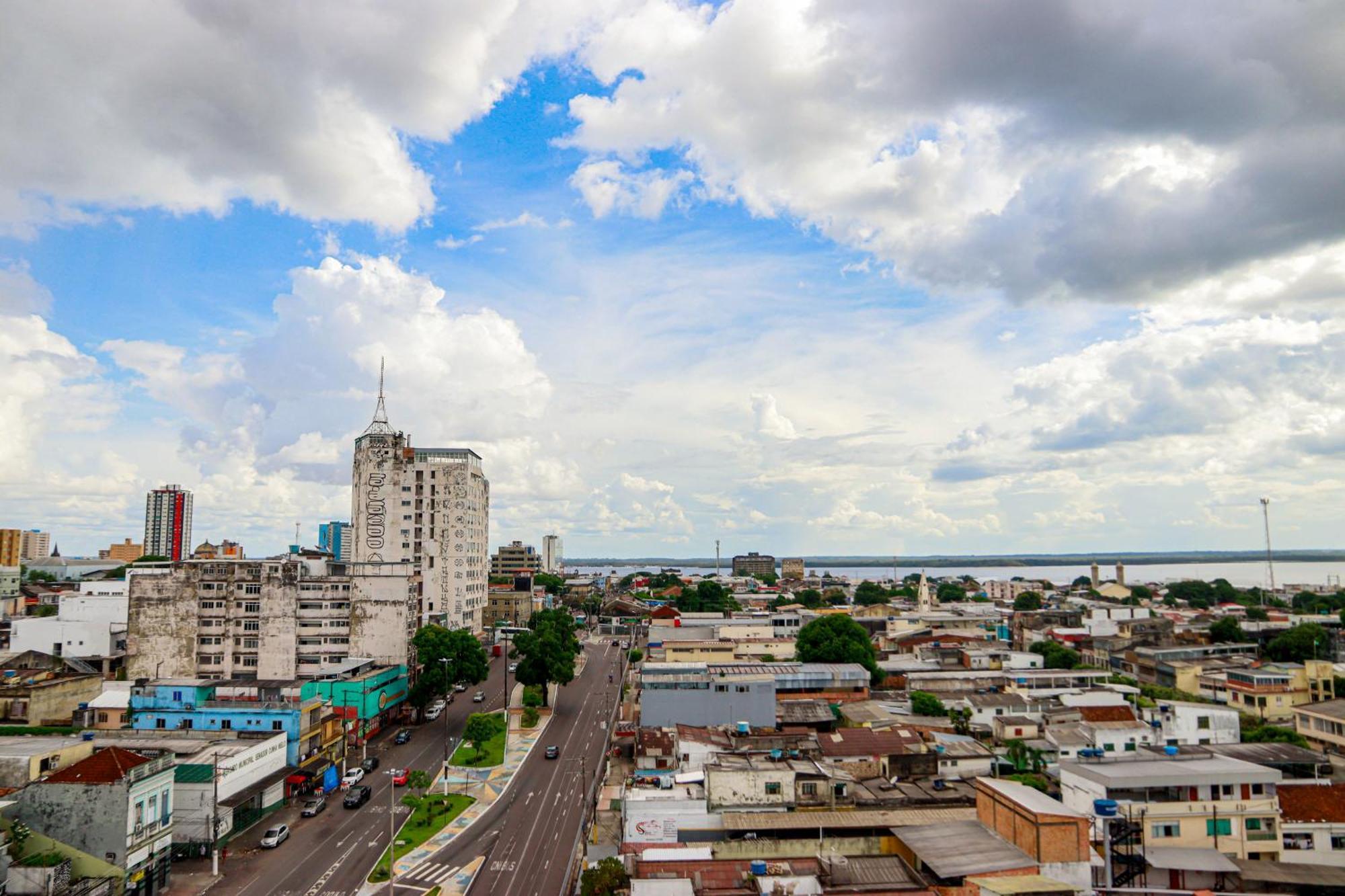 Apto No Centro De Com Vista O Rio Negro Apartment